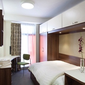 Accommodation at Storm Jameson Court